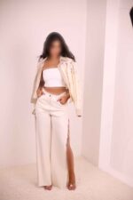 شلوار جین چاکدار