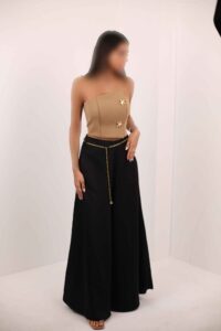 ست کردن اکسسوری با پبراهن زنانه مناسب فضای باز