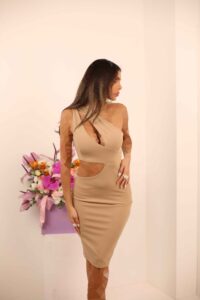 انتخاب بهترین پارچه لباس مهمانی زنانه